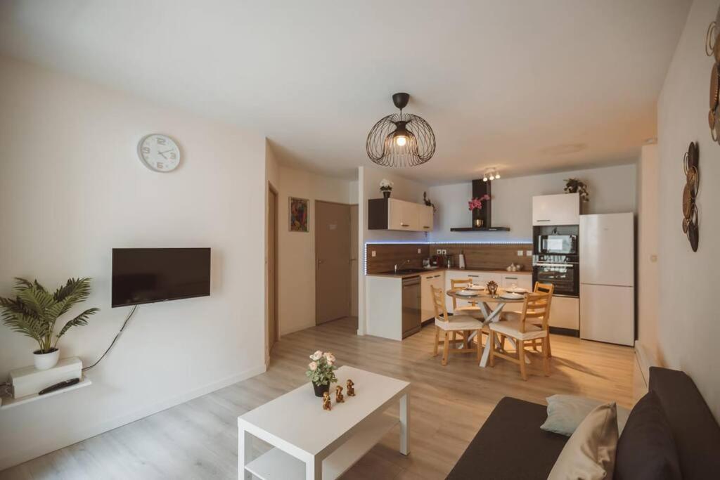 Appartement Le Cocon Manceau à Le Mans Extérieur photo